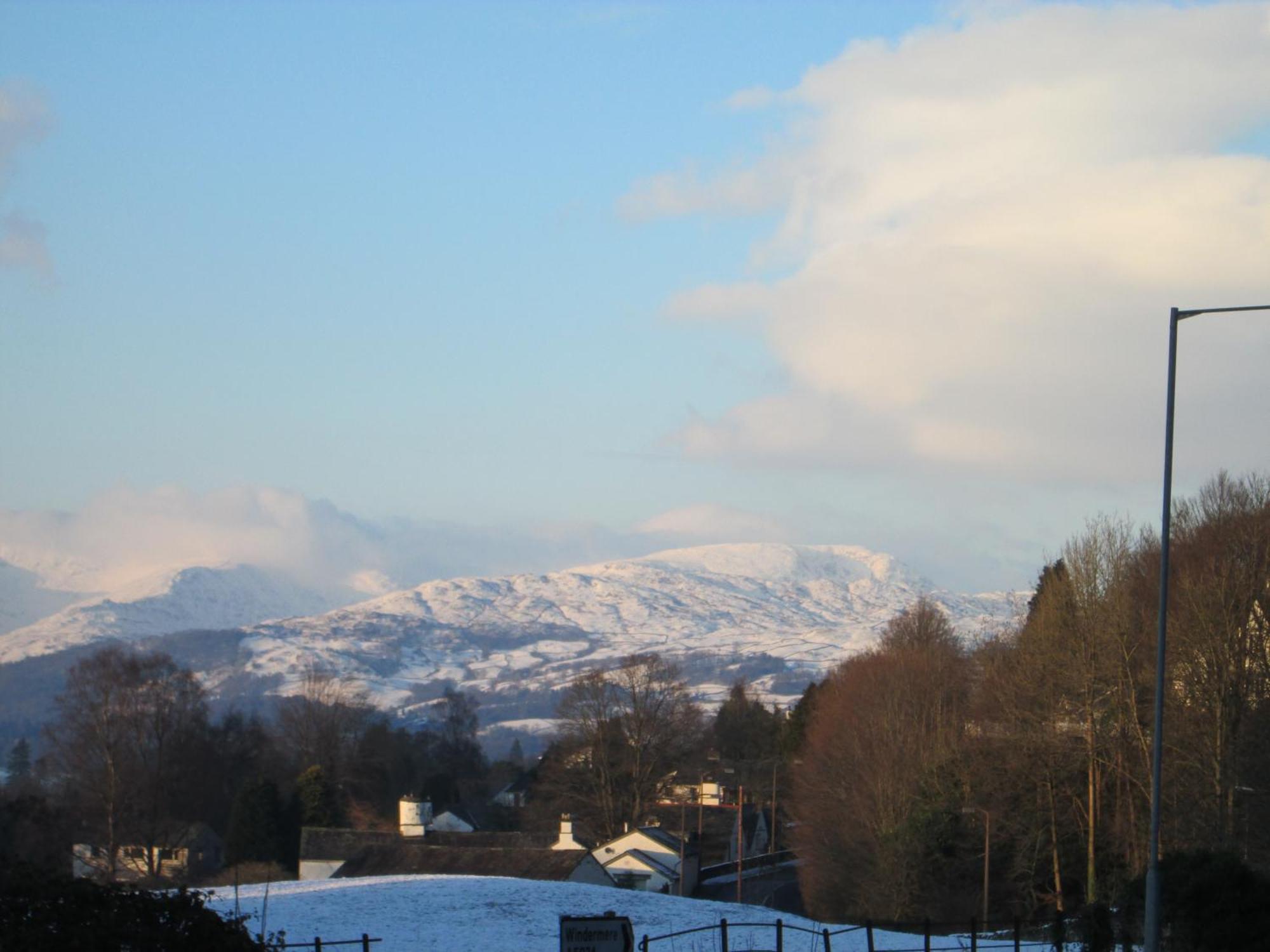 Brooklands Guest House Bowness-on-Windermere Bagian luar foto